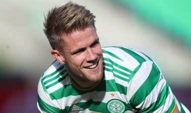 Lee Clark hopes Newcastle sign 'outstanding' Celtic star