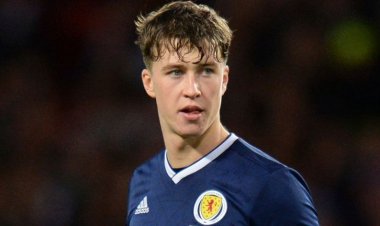 Hendry: I can add value in Scotland back-three