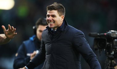 Rangers win first title in ten years after Celtic held to draw