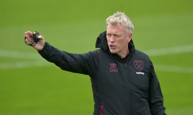 Insider ExWHUemployee delivers verdict on whether West Ham are in danger of losing 'tempted' David Moyes to Celtic - Hammers News