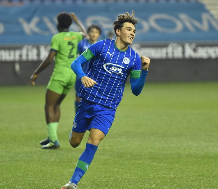 Report: Tottenham set to face defeat in pursuit of 19-year-old EFL starlet