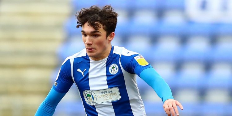 5 goals, 2.1 shots, 1.3 dribbles – What kind of striker will Celtic be getting in Wigan Athletic’s Kyle Joseph?