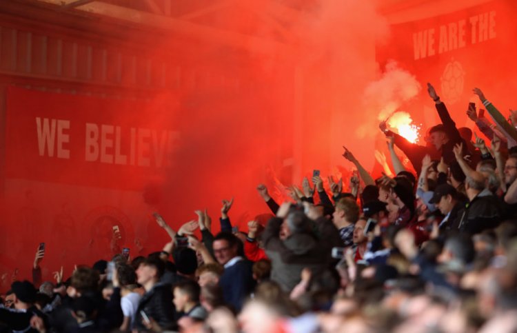 The Neil Lennon rumours aren't going down well with Sheffield United supporters - 67 Hail Hail