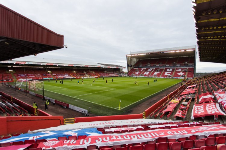 Celtic fans put Aberdeen counterparts in their place after crazy Scott Brown denial - 67 Hail Hail