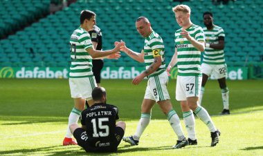 Scott Brown's funny Celtic complaint on Instagram; Elyounoussi responds - 67 Hail Hail