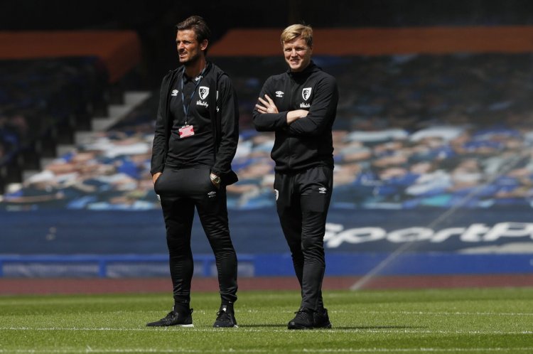 Celtic: Howe now in talks with Crystal Palace