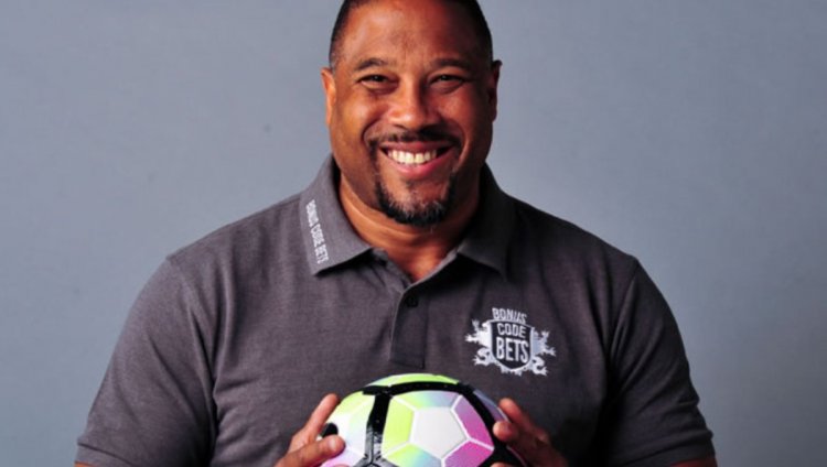 John Barnes urges Arsenal to consider move for 23-year-old