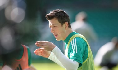 Neutral Premiership star speaks out against red card given to Celtic midfielder - 67 Hail Hail