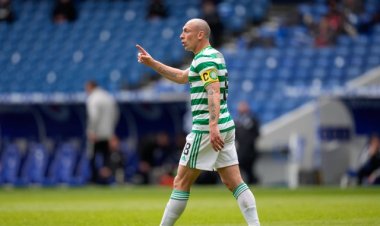 John Hartson accuses Charlie Nicholas of "trying to noise people