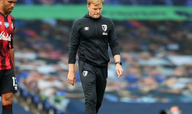 LATEST EDWARD HOWE NEWS..........ah who cares