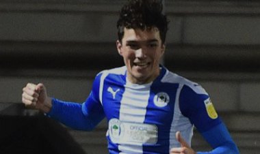 CELTIC STEP UP TEEN STRIKER MOVE