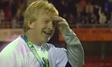TITLE GLORY: STRACHAN JOINS MALEY AND STEIN