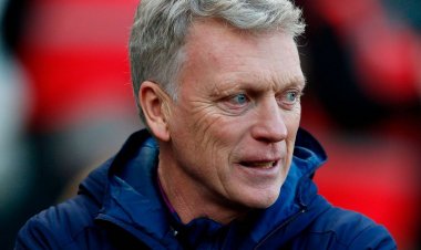 MOYES, SINCLAIR IN HOOPS RETURN