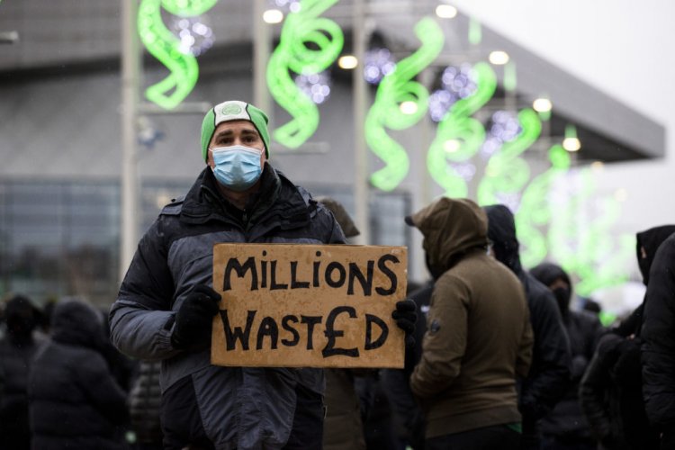 What Celtic supporters can learn from Manchester United protests - 67 Hail Hail