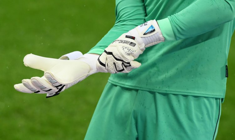 Celtic goalkeeping coach Ryan Marshall signs as a player for League Two side - 67 Hail Hail