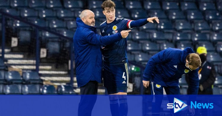 Hendry focusing on Scotland amid doubt over club future