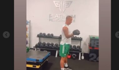 We keep working! Leigh Griffiths in new plea