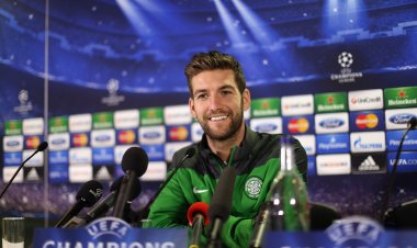 Celtic 5IAR winner Charlie Mulgrew officially returns to Scotland with Dundee Utd - 67 Hail Hail