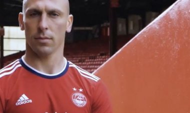 Fresh Scott Brown Image Will Confuse Celtic Supporters
