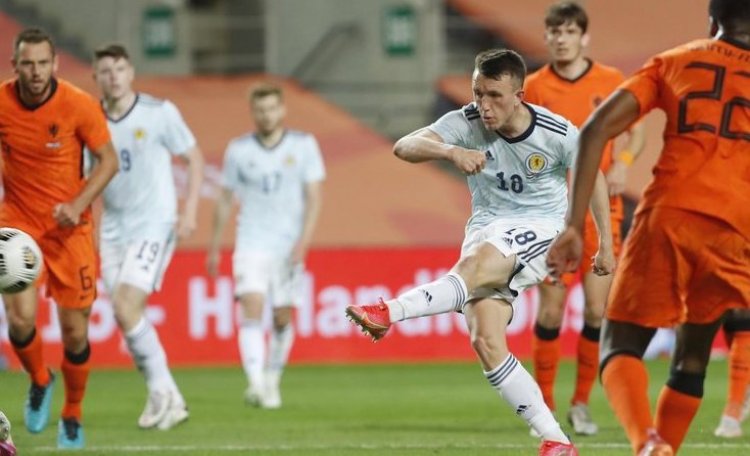 ‘HARD DONE BY,’ INSISTS TURNBULL AFTER ROPEY REF RUINS DEBUT
