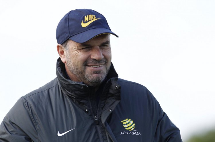 “A landmark move” - Outstanding homage paid to Postecoglou appointment as fan poll edges in favour of Ange