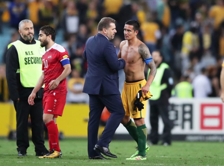 Celtic fans bombard Tim Cahill after good luck message to Postecoglou - 67 Hail Hail