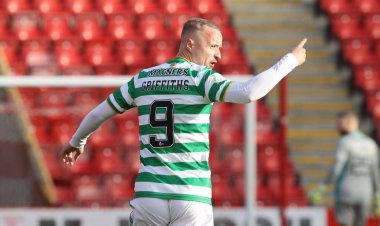 Former Celtic defender admits shock at striker stay | The Celtic Star