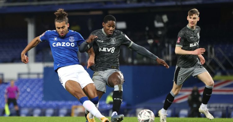 Celtic closing in on Sheffield Wednesday talent Osaze Urhoghide