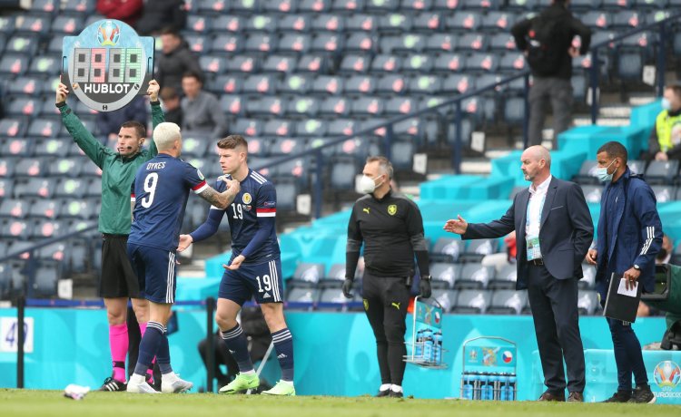 Celtic keeping close tabs on Kevin Nisbet over a potential summer swoop