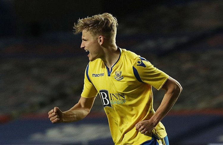 SAFC linked with £2million midfielder as Lee Johnson eyes new additions