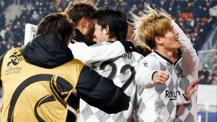 Ange's Celtic sign Japan international