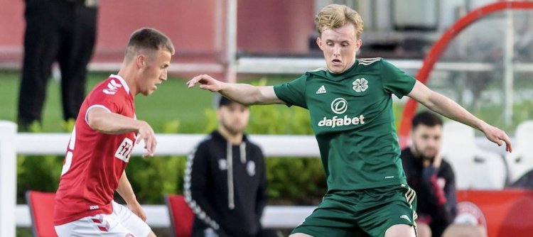 "I know what it takes to play for Celtic", Henderson out to