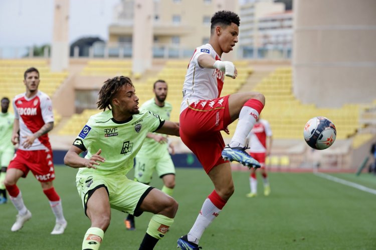 Celtic: Fans flock to news about Sacha Boey