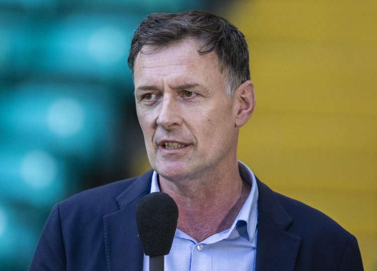 Chris Sutton fires brutal warning Celtic's way ahead of Midtjylland clash - as he blasts board again