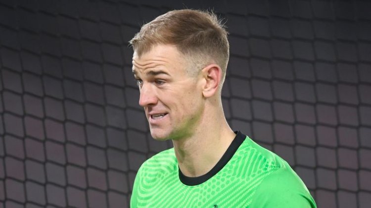 Joe Hart: Celtic make approach to sign Tottenham's former England international goalkeeper