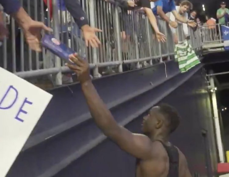 Wanyama trades shirt with fan for spaghetti, eight years after famous tweet