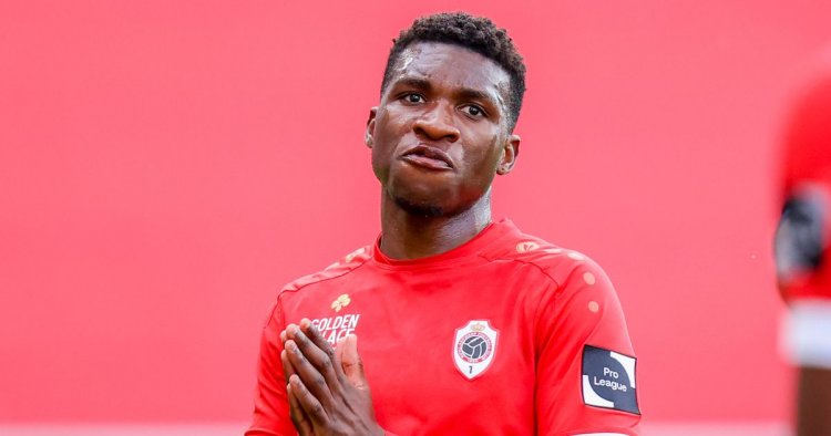 Aurelio Buta Celtic transfer blow as defender named in Royal Antwerp squad