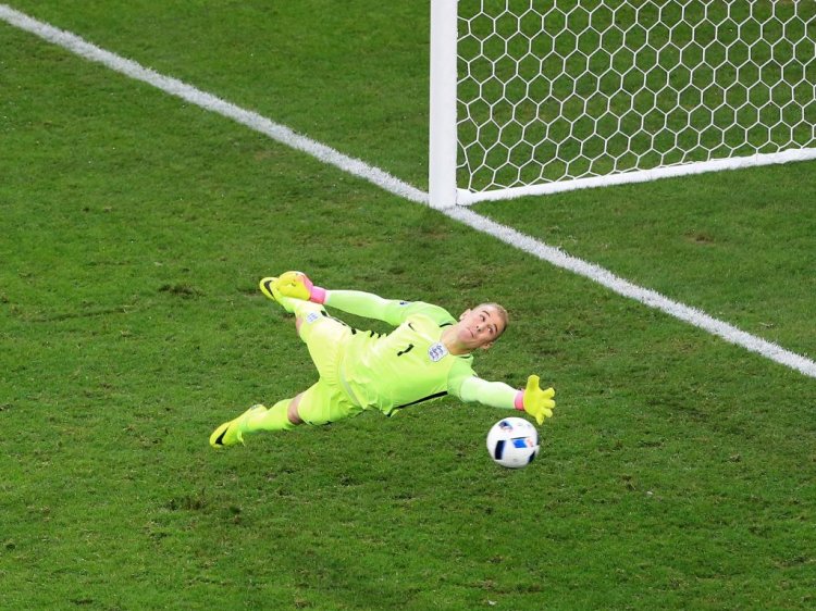 Video: Joe Hart's best saves as Celtic near new No.1 goalkeeper |