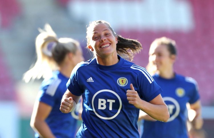 Birmingham City Women sign Lisa Robertson on loan from Celtic - SheKicks