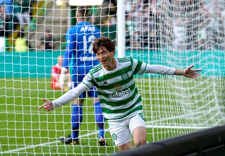 Rangers investigate video showing fans' racist chant about Celtic player
