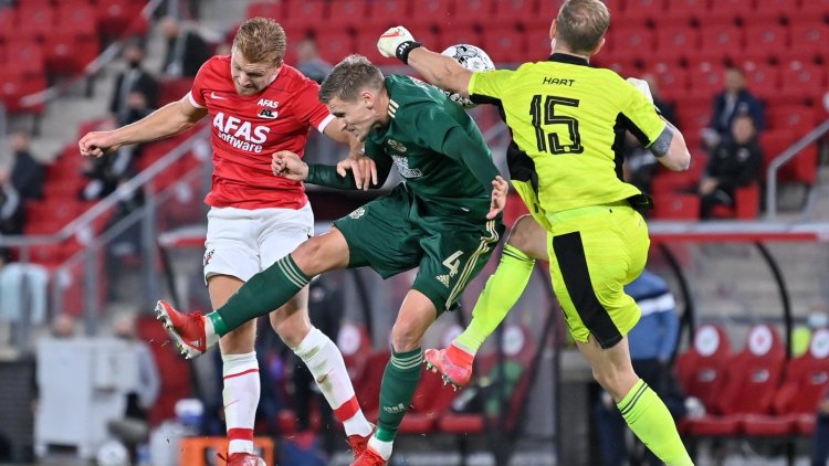 Celtic stutter past Alkmaar to reach group phase