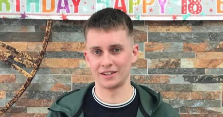 Celtic star lays shirt at memorial for 'hit and run' teen Aidan Pilkington