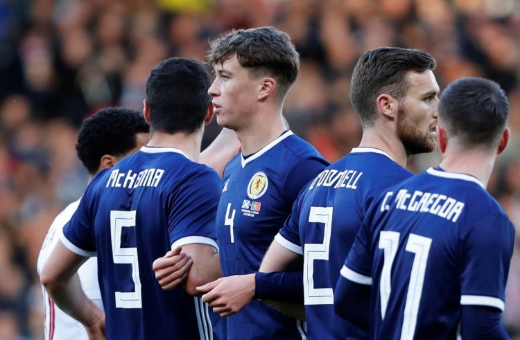 Former Celtic man Hendry stars in Europe