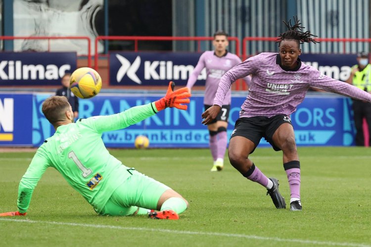 Story of Dundee 0-1 Rangers: A deeply uncomfortable afternoon for Celtic loanee Leigh Griffiths, controversial calls and improvement needed on both sides